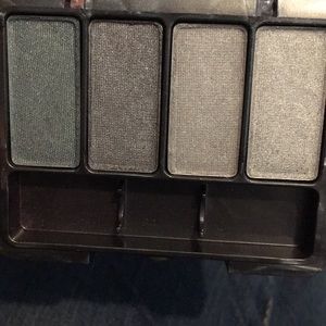 Covergirl eye shadow